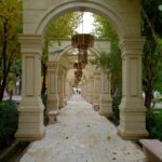 ورودی باغ تالار مجلل دانش